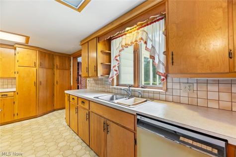 177 N Scranton Street Ravenna OH 44266
