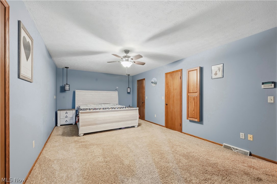 2402 Woodlawn Dover OH 44622