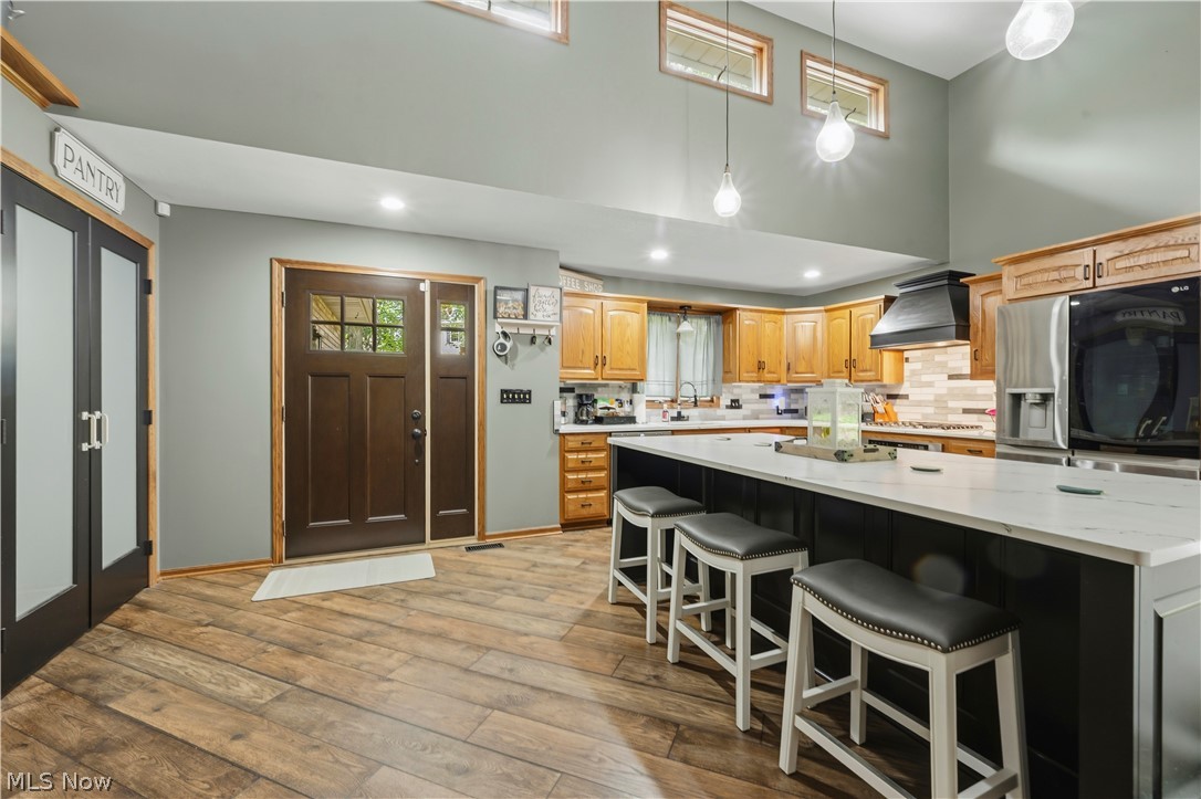 2402 Woodlawn Dover OH 44622