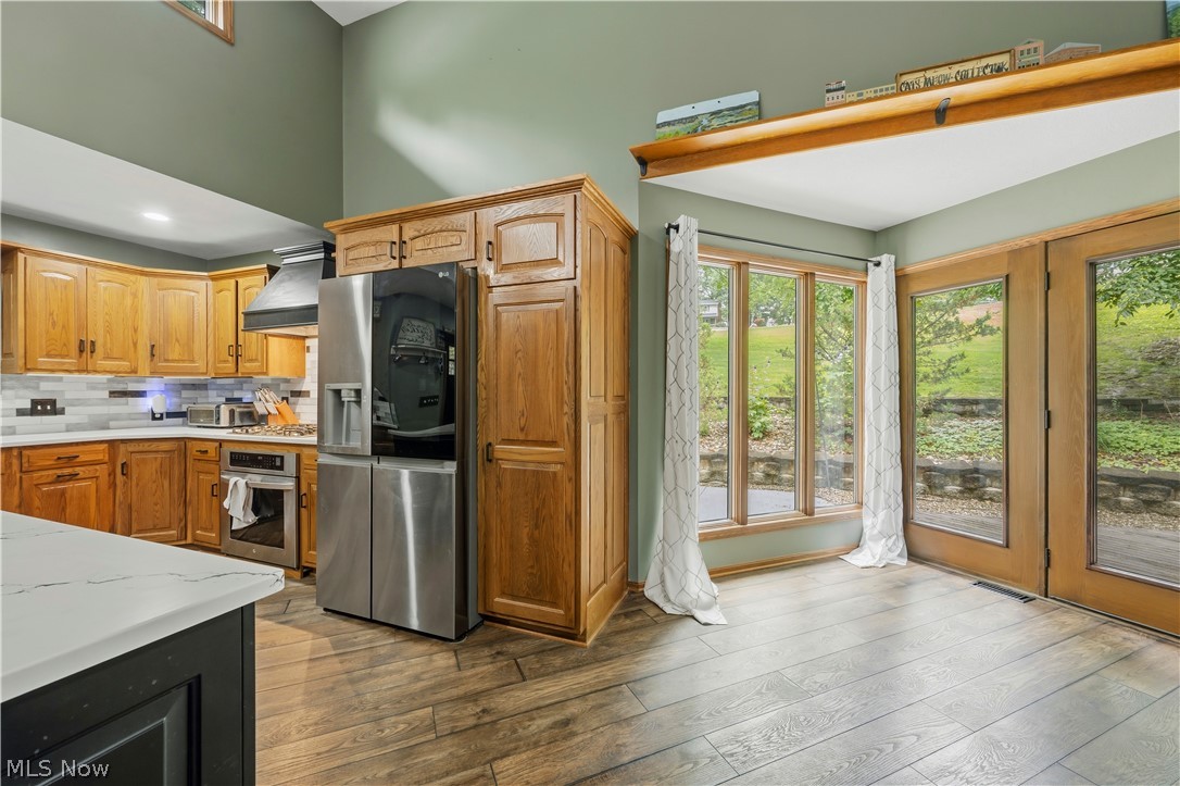 2402 Woodlawn Dover OH 44622