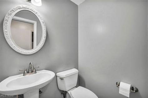 9064 Idlewood Drive Mentor OH 44060