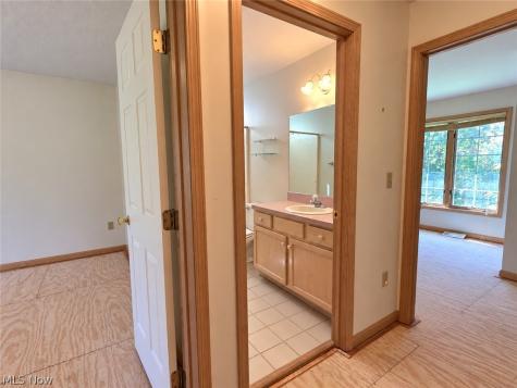 9286 Forest Point Drive Macedonia OH 44056