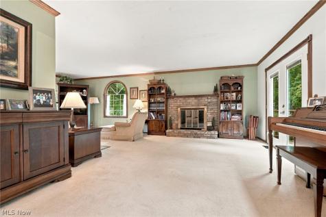 8433 Hearth Circle NW Massillon OH 44646