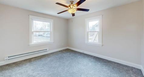 1686 Lee Road Cleveland Heights OH 44118