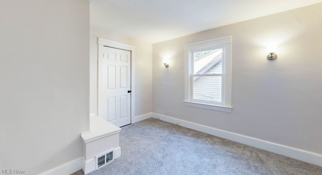 1686 Lee Road Cleveland Heights OH 44118