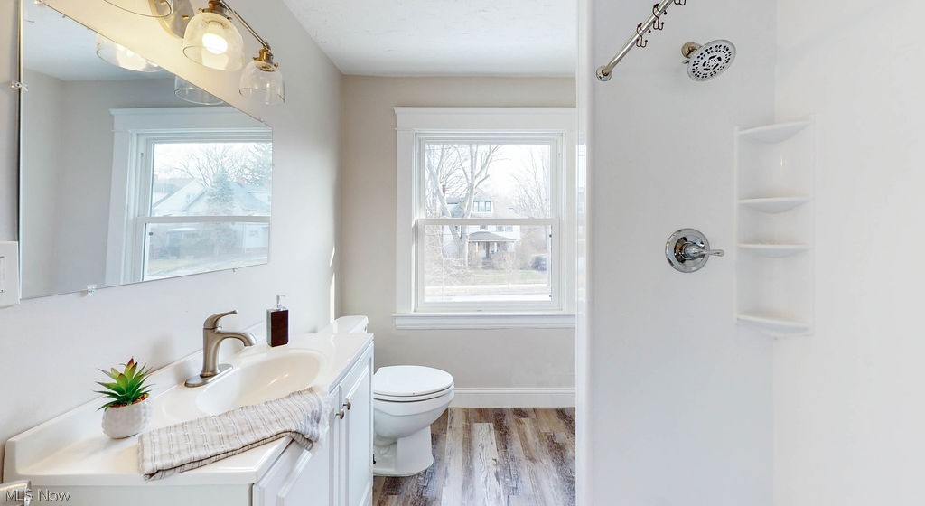 1686 Lee Road Cleveland Heights OH 44118