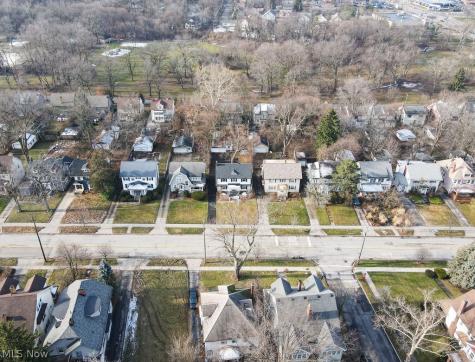 1686 Lee Road Cleveland Heights OH 44118
