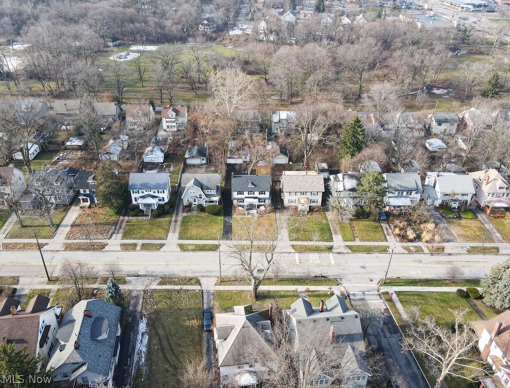 1686 Lee Road Cleveland Heights OH 44118