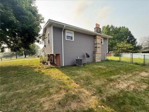 5364 Pisces Street SW Canton OH 44706