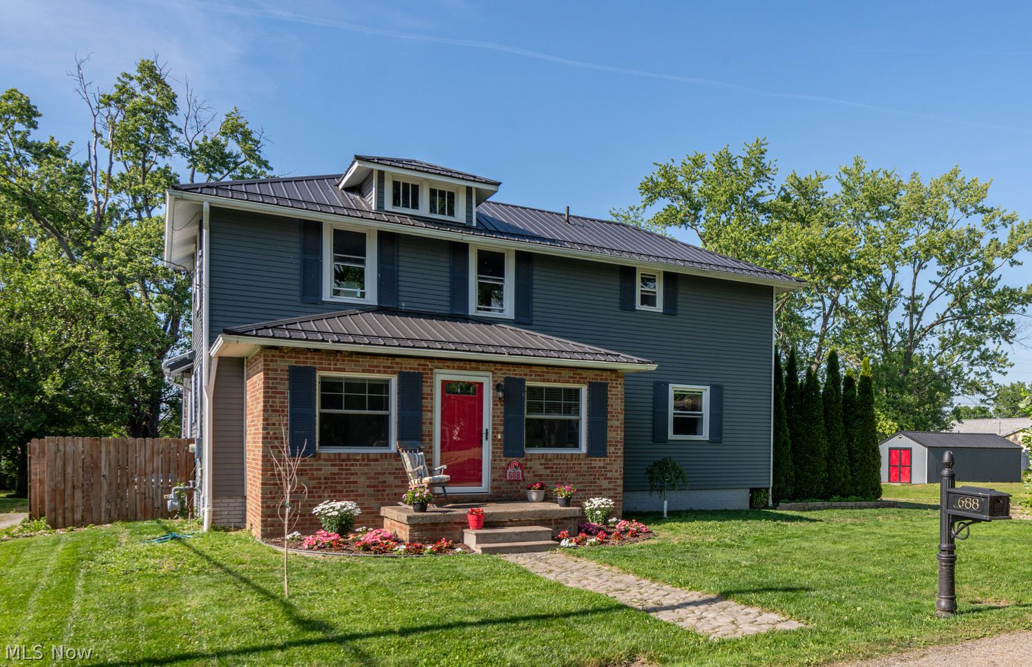 688 W Florida Avenue Sebring OH 44672