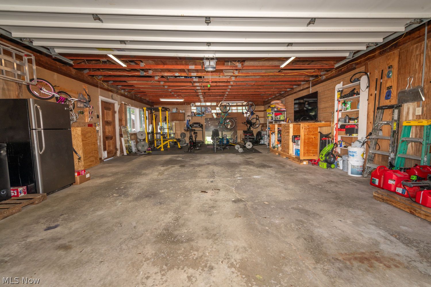 688 W Florida Avenue Sebring OH 44672
