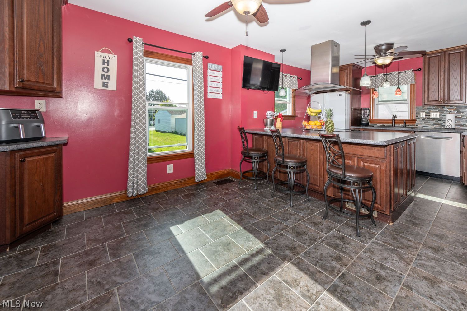 688 W Florida Avenue Sebring OH 44672