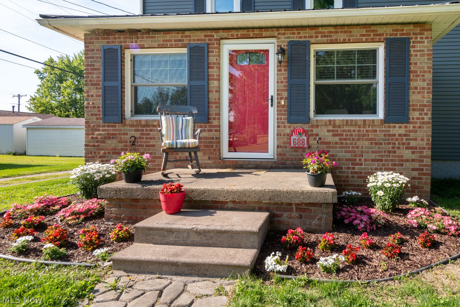 688 W Florida Avenue Sebring OH 44672