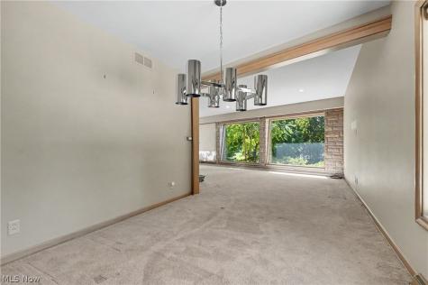 7532 Diagonal Road Kent OH 44240