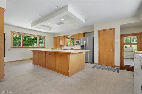 7532 Diagonal Road Kent OH 44240