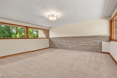 7532 Diagonal Road Kent OH 44240