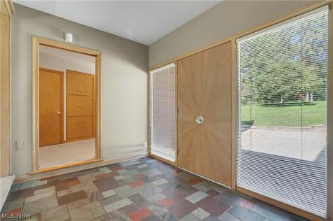 7532 Diagonal Road Kent OH 44240