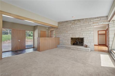 7532 Diagonal Road Kent OH 44240