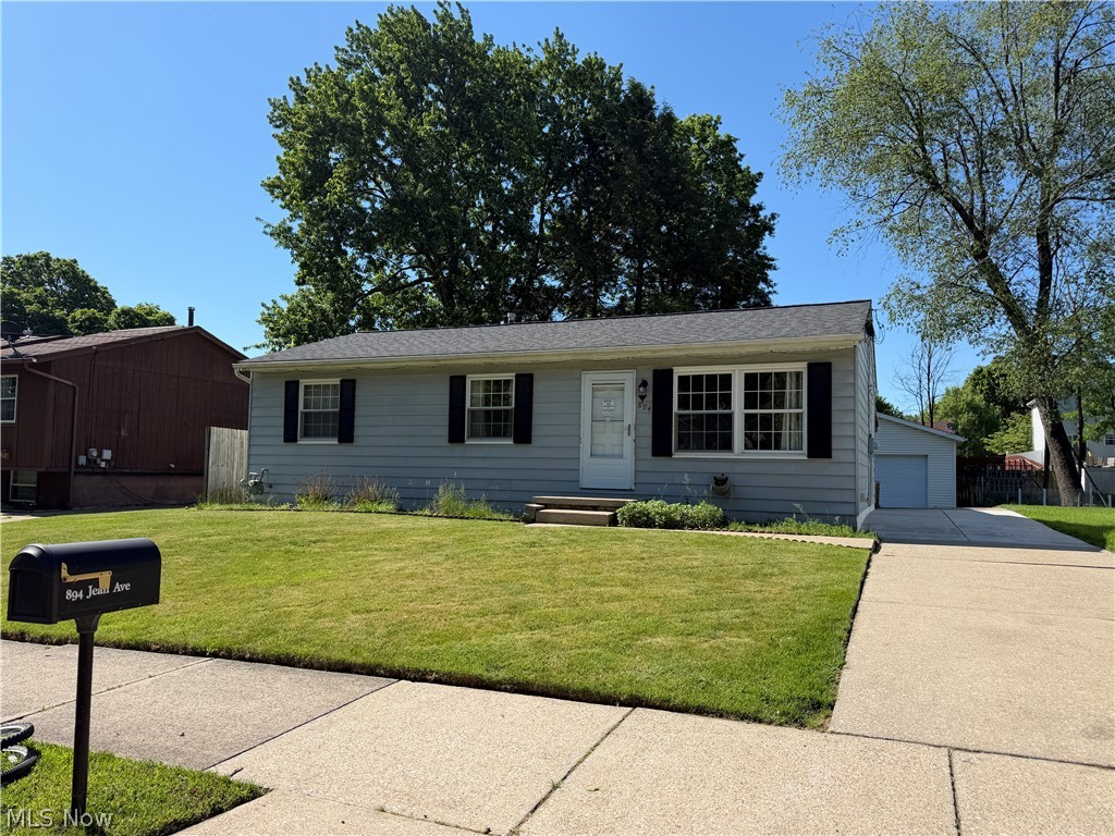 894 Jean Avenue Akron OH 44310