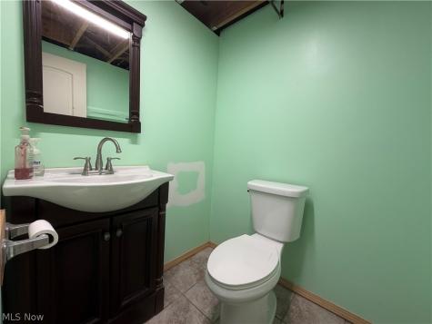 894 Jean Avenue Akron OH 44310
