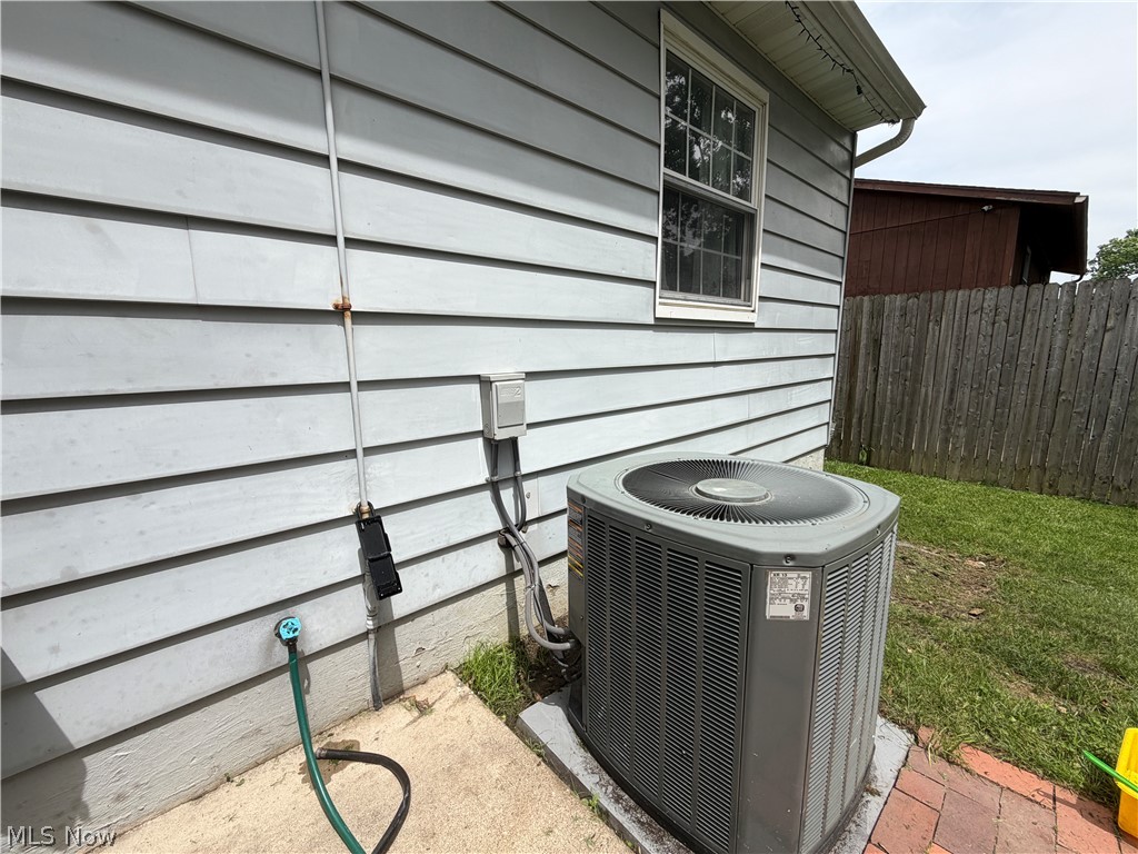 894 Jean Avenue Akron OH 44310