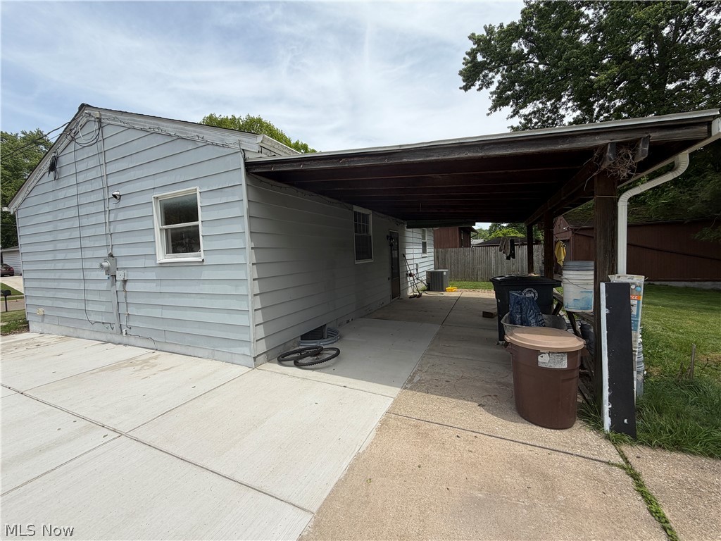 894 Jean Avenue Akron OH 44310