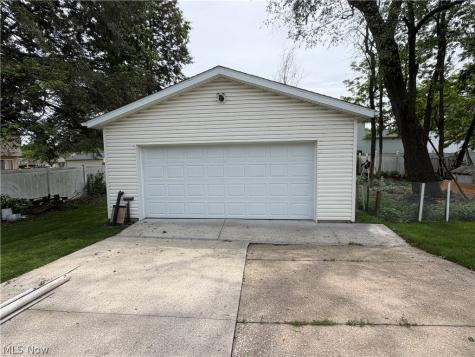 894 Jean Avenue Akron OH 44310