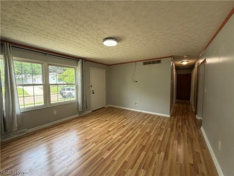 894 Jean Avenue Akron OH 44310