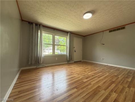 894 Jean Avenue Akron OH 44310