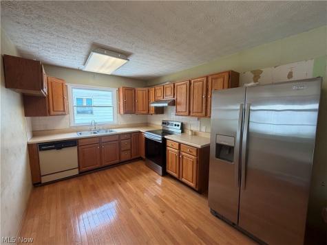 894 Jean Avenue Akron OH 44310