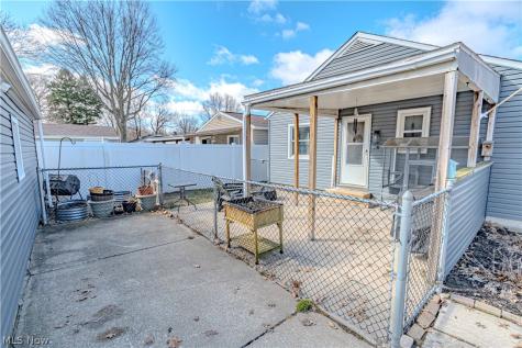 162 Mitchell Street Barberton OH 44203