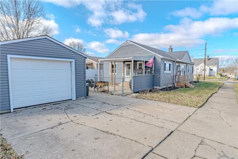 162 Mitchell Street Barberton OH 44203