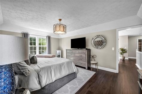 1454 Hollow Wood Lane Avon OH 44011