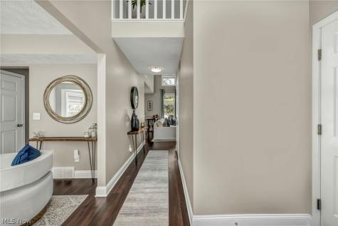 1454 Hollow Wood Lane Avon OH 44011