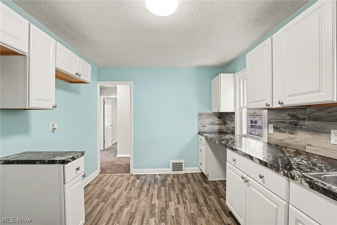 448 E 328th Street Willowick OH 44095