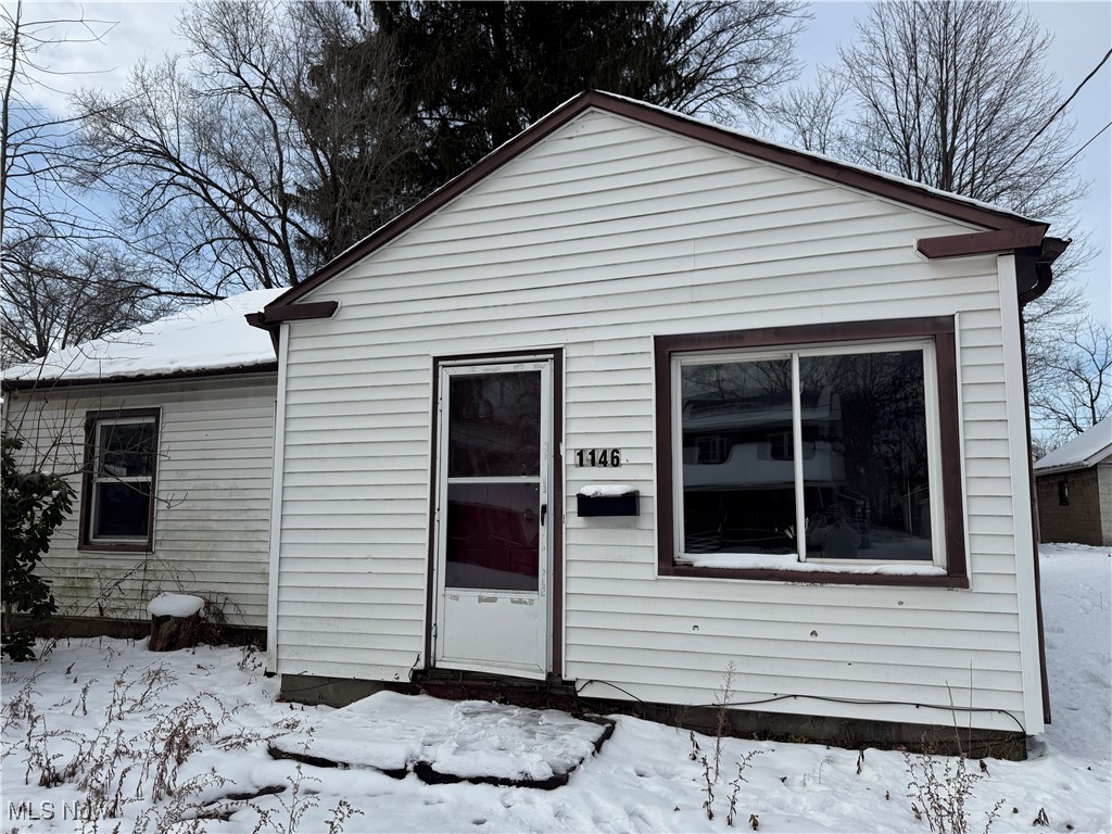 1146 Adelaide Avenue SE Warren OH 44484