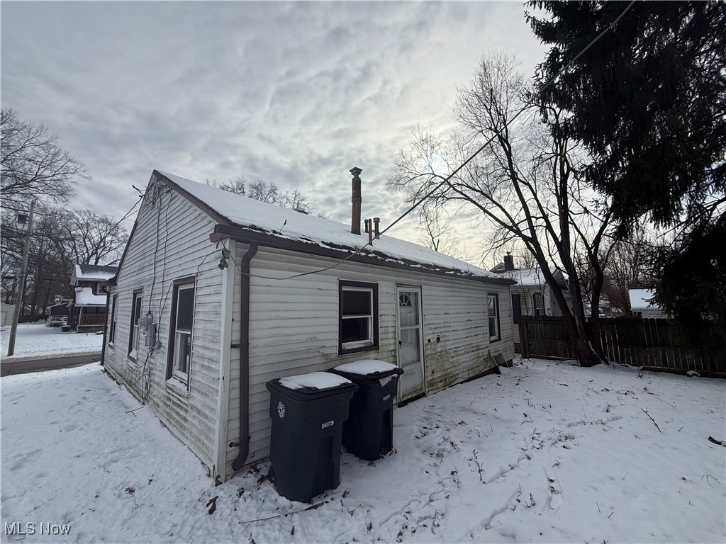1146 Adelaide Avenue SE Warren OH 44484