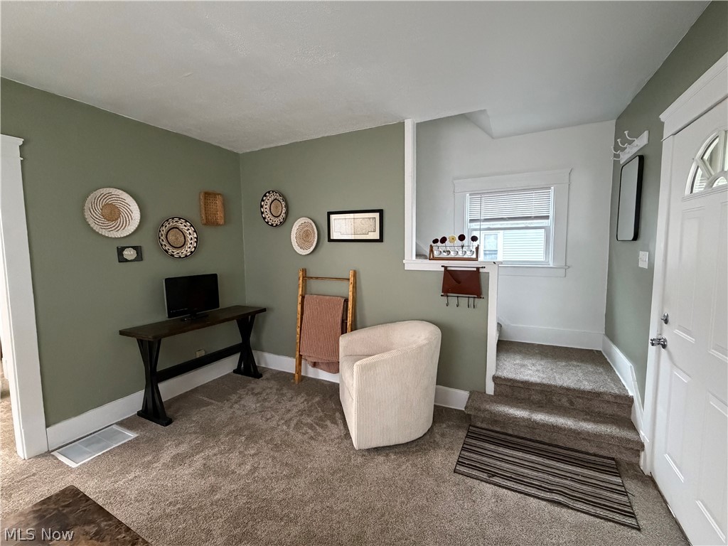 1541 Bonnie Brae Avenue NE Warren OH 44483