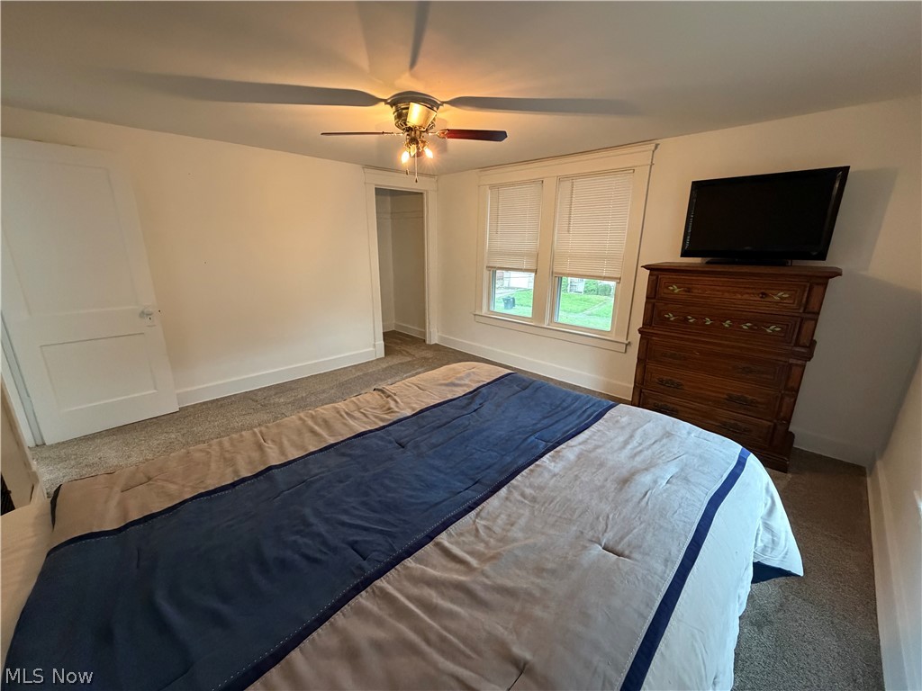 1541 Bonnie Brae Avenue NE Warren OH 44483