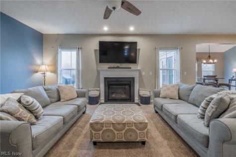 165 Lakeland Way Aurora OH 44202