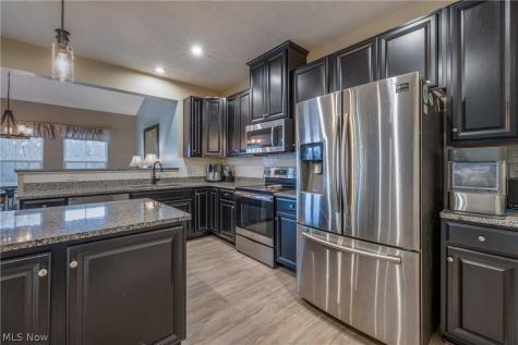 165 Lakeland Way Aurora OH 44202