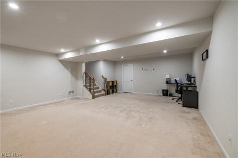 165 Lakeland Way Aurora OH 44202