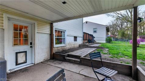 3289 Cricket Drive Youngstown OH 44511