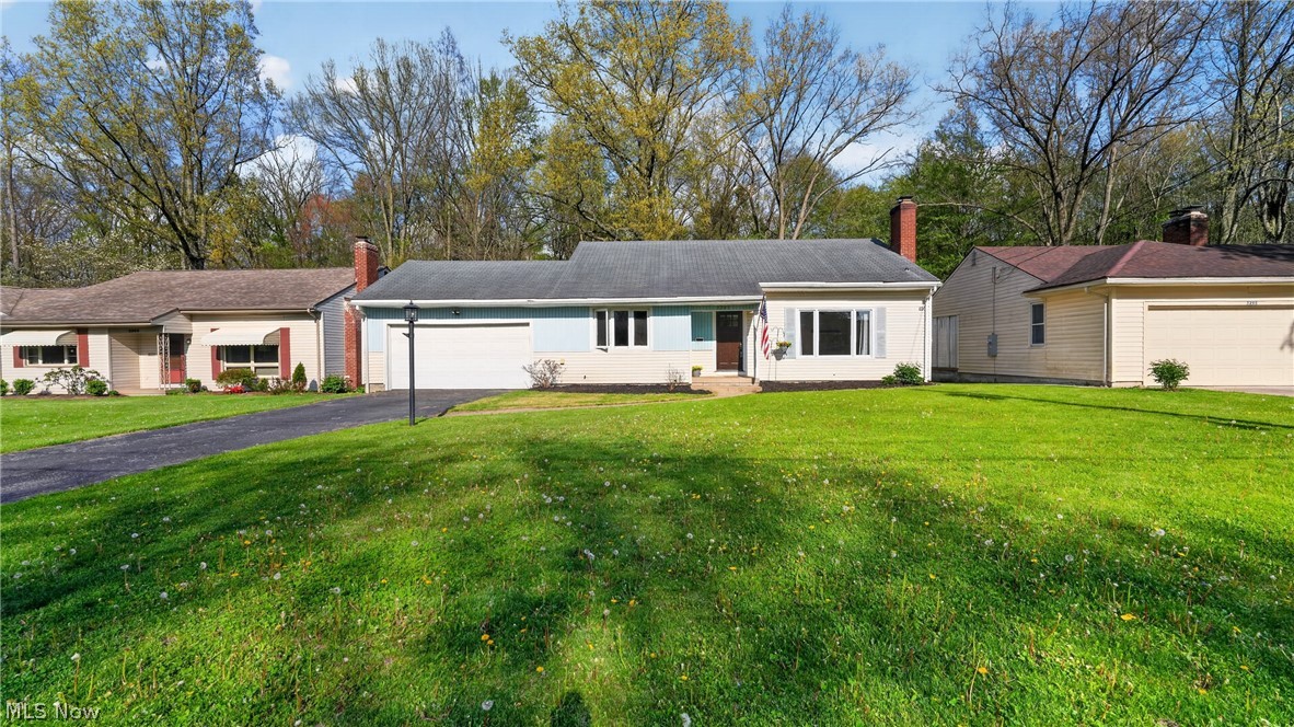 3289 Cricket Drive Youngstown OH 44511