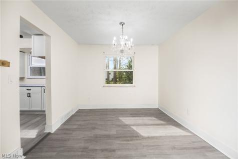 4590 Brendan Lane North Olmsted OH 44070