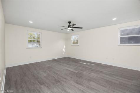 4590 Brendan Lane North Olmsted OH 44070