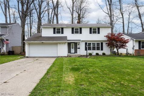 4590 Brendan Lane North Olmsted OH 44070
