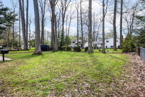 4590 Brendan Lane North Olmsted OH 44070