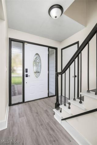 4590 Brendan Lane North Olmsted OH 44070