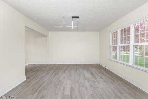4590 Brendan Lane North Olmsted OH 44070